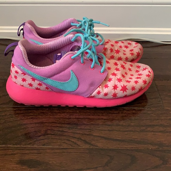 Nike (5.5Y) - Picture 3 of 9